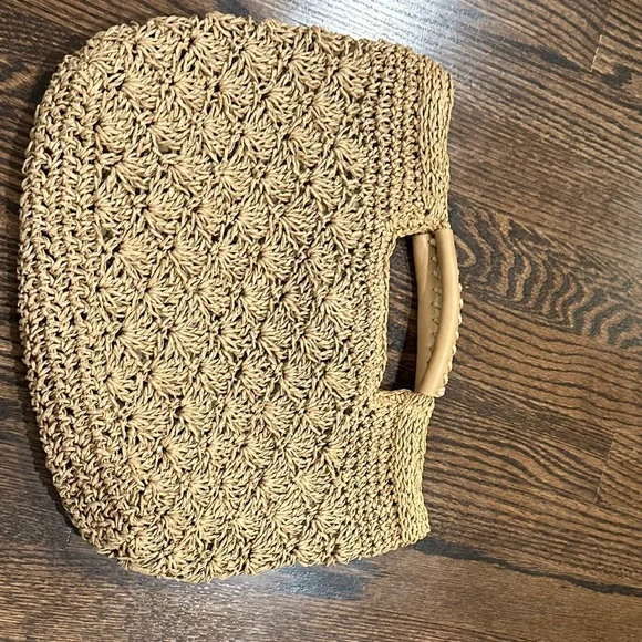 Banana Republic Chic Tan Woven Tote Bag - Picture 2 of 5